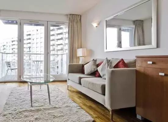 玄关放镜子_入户玄关镜子_玄关有镜子风水好吗