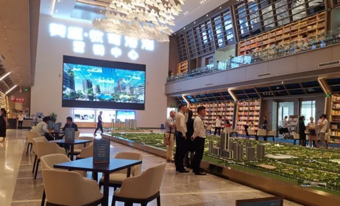 风水讲看房时下雨_看房带上狗风水_商品房风水是看入户门还是看阳台